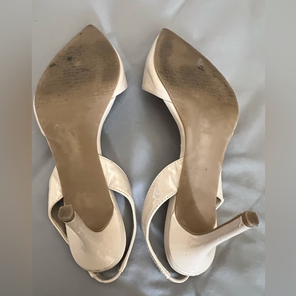 Levity Elegant Patent Leather Nude Slingback Heels 9 - Picture 5 of 5